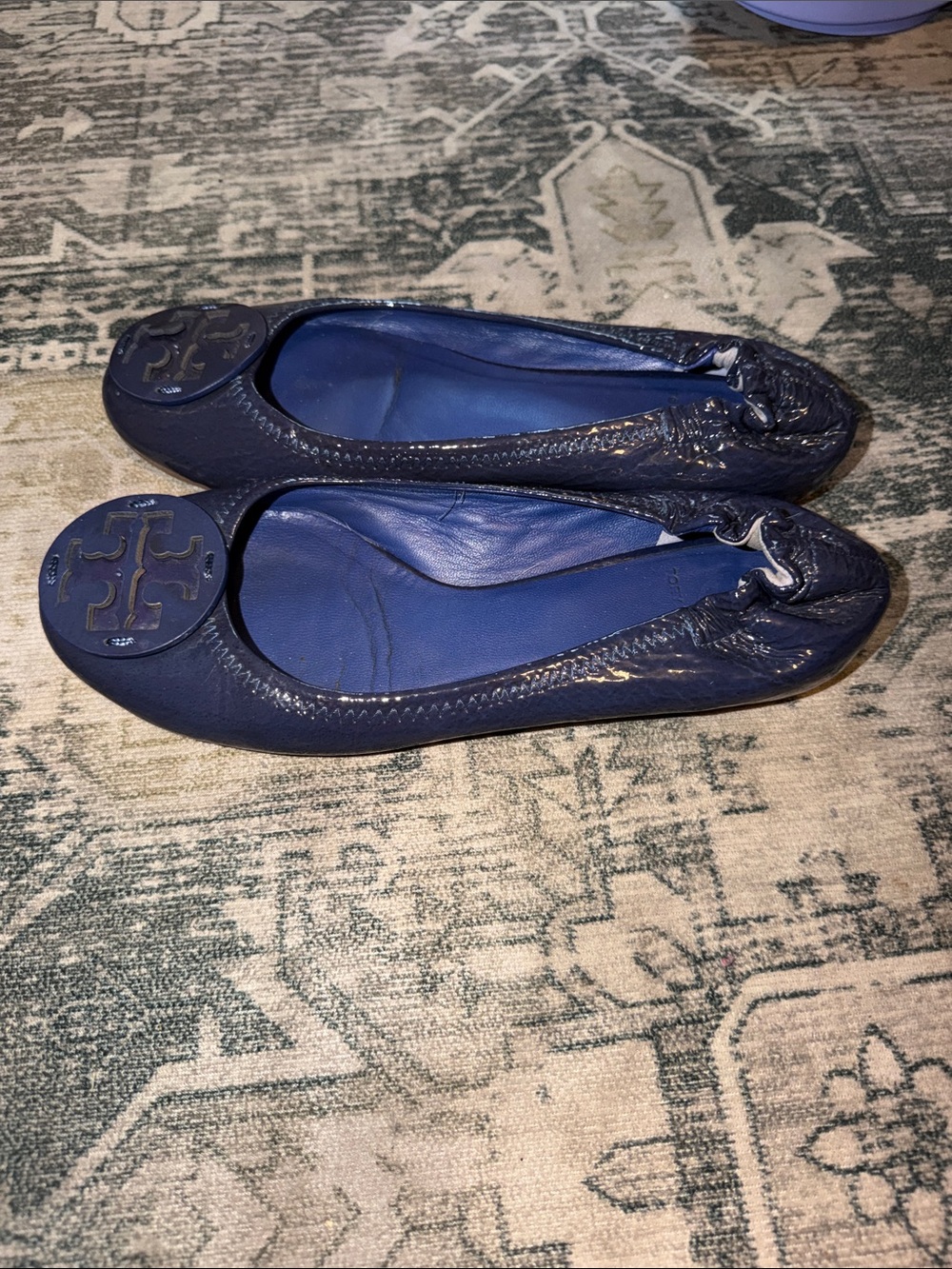 Tory Burch womens Navy Blue Patent Leather Logo Ballet Flats size 8.5